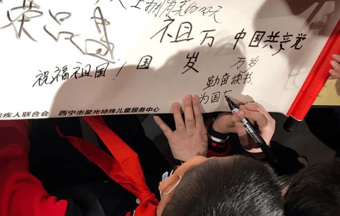 江西省婺源县发布大雾橙色预警