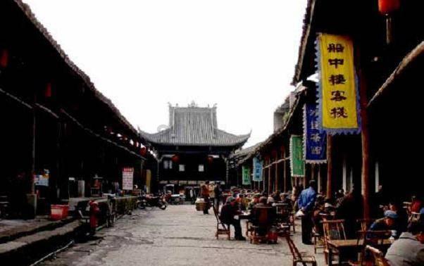 逃出昏暗的地下室
